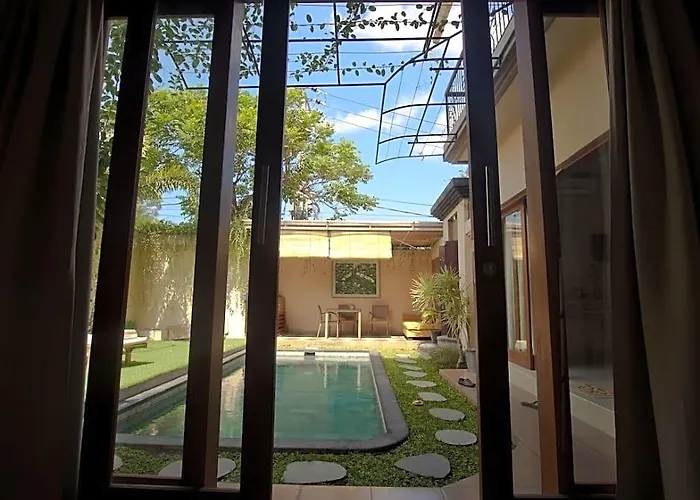Bougainville Villa *