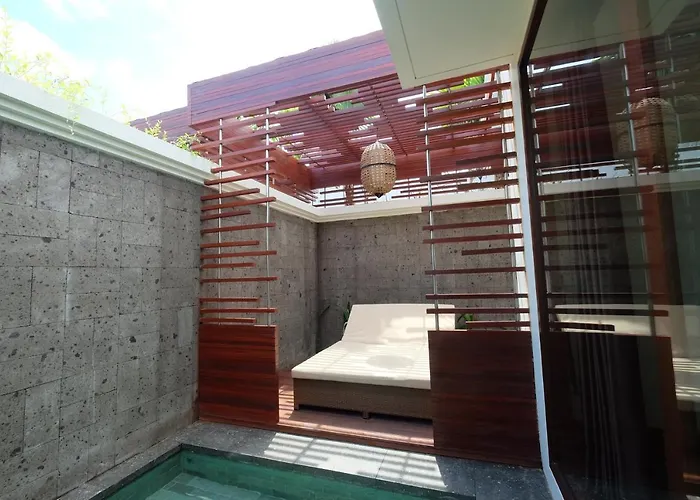 Bougainville * Seminyak